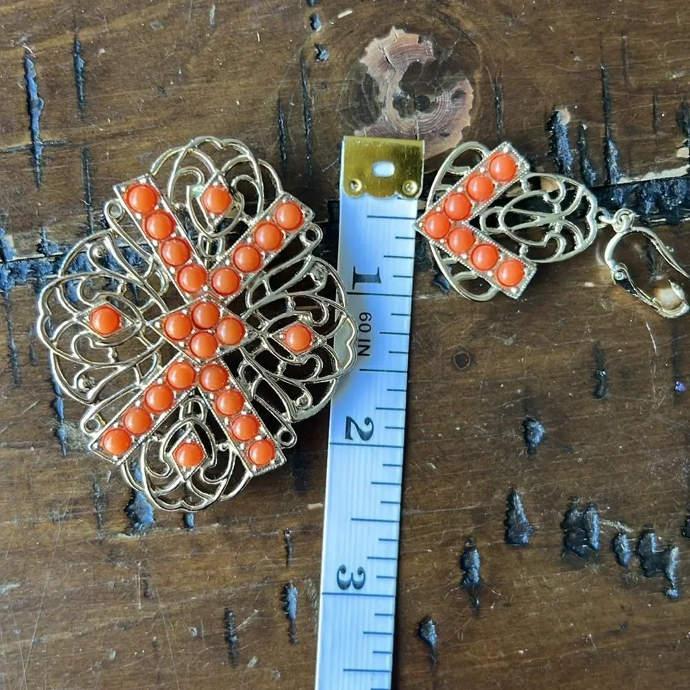 Sarah Coventry dangle earring and brooch set 🌺 gold tone and coral Orange